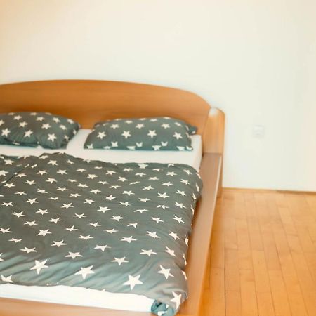 Hostel ทูซลา ภายนอก รูปภาพ