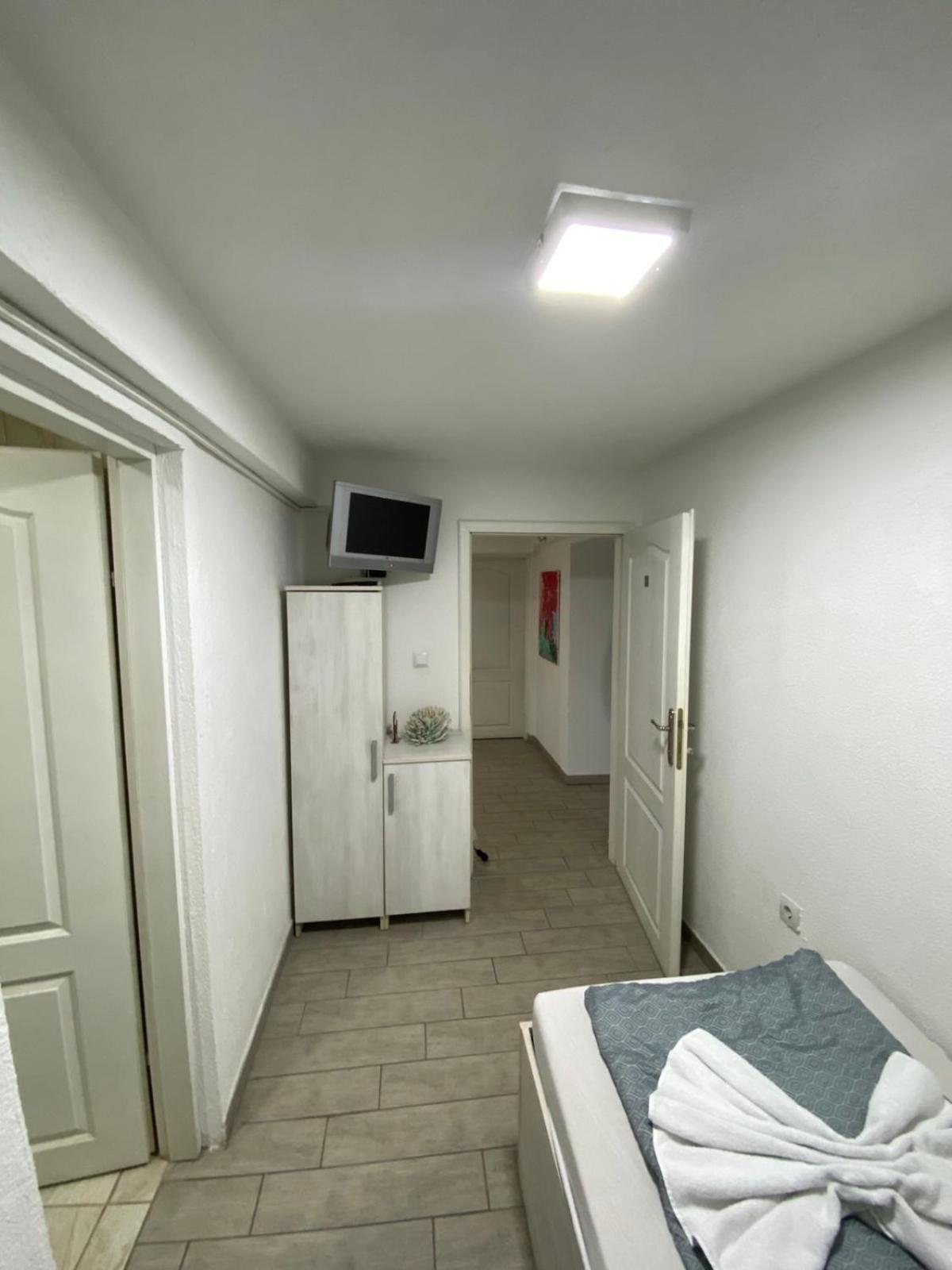 Hostel ทูซลา ภายนอก รูปภาพ